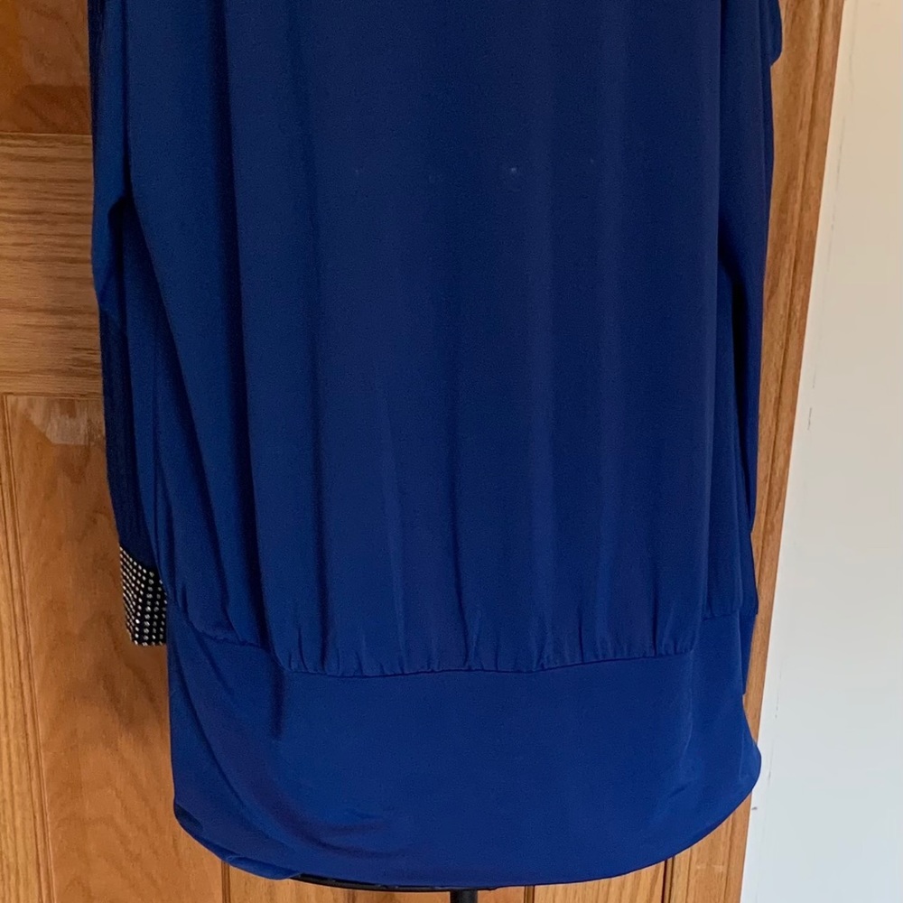 Dress - Picture 4 of 4